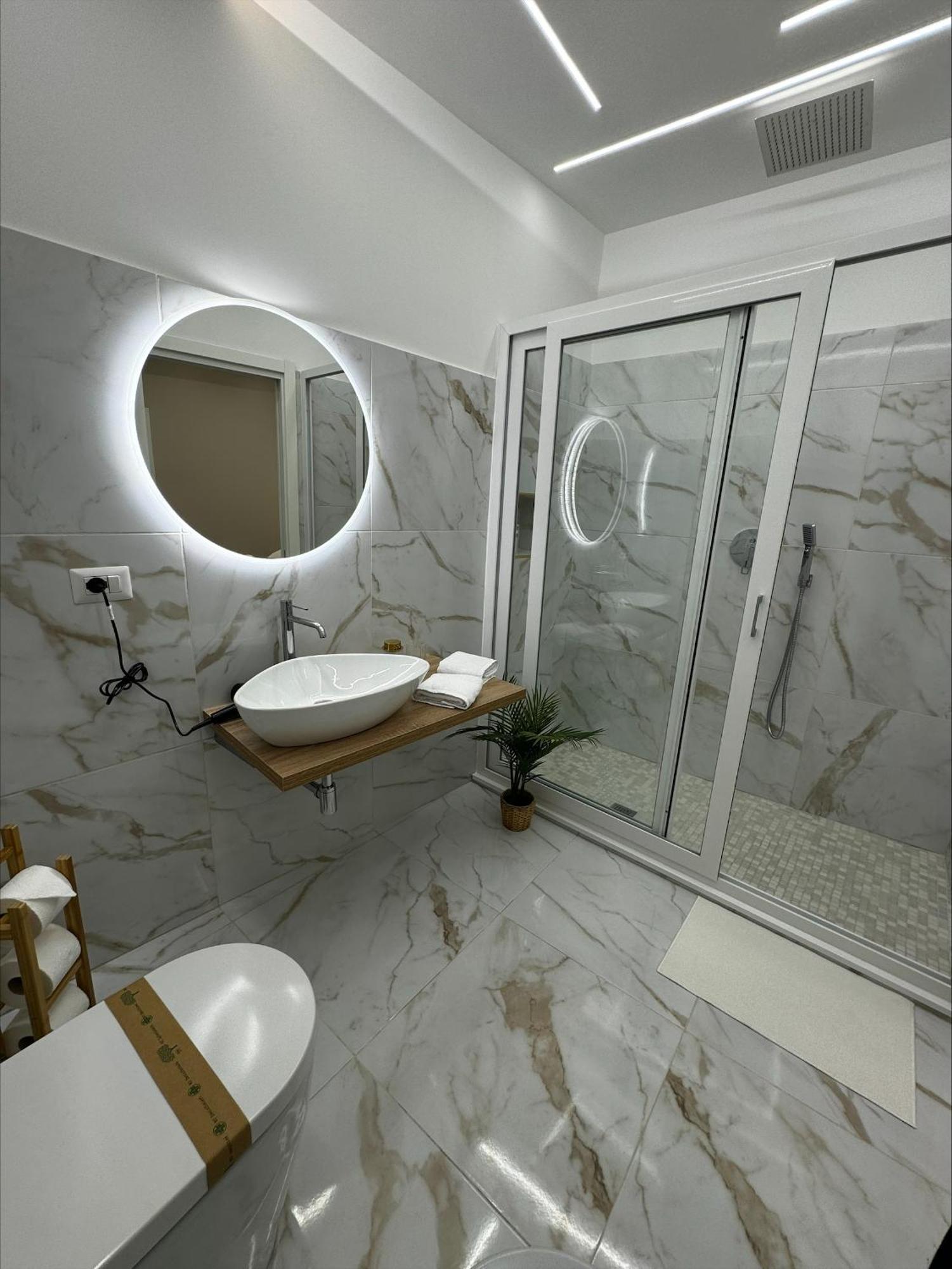 Hotel Matthias Luxury House Aeroporto di Catania Fontana Rossa Esterno foto
